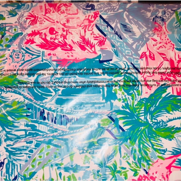 Lilly Pulitzer Accessories Nwt Lilly Pulitzer Gift Wrap Set Gold